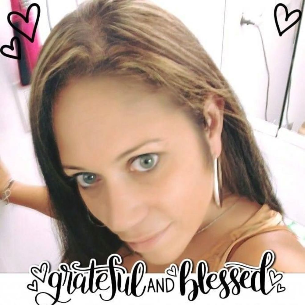 Meet your Posher, Ileana